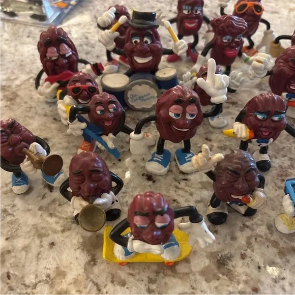 Vintage 1987-1988 The California Raisins PVC Figures Lot